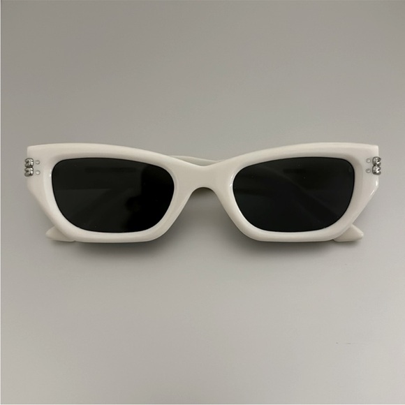 GENTLE MONSTER Accessories - Gentle Monster Vis Viva W2 sunglasses
